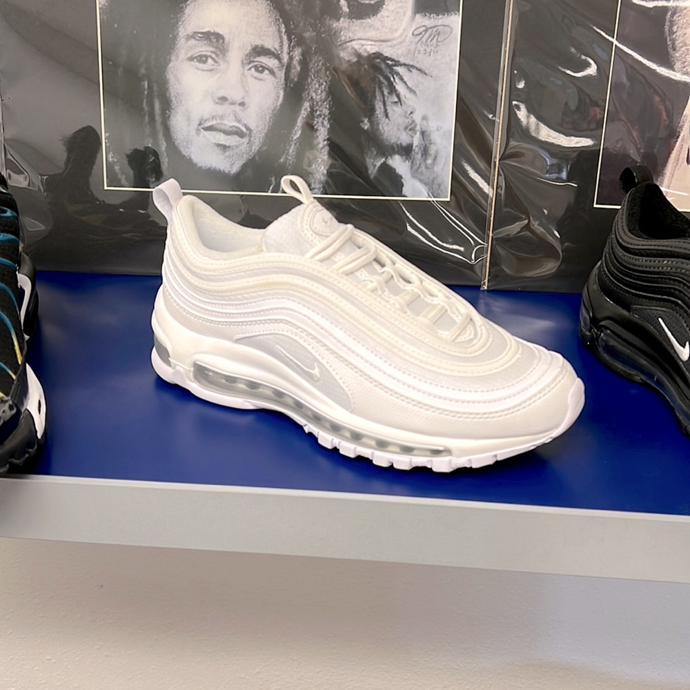 White airmax 97